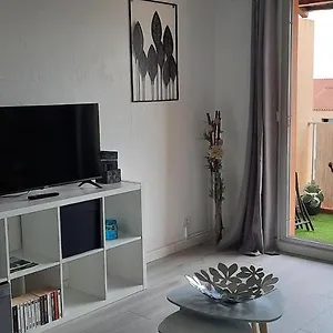https://superbe-appartement-avec-balcon-vue-mer.aixenprovencehotels.org