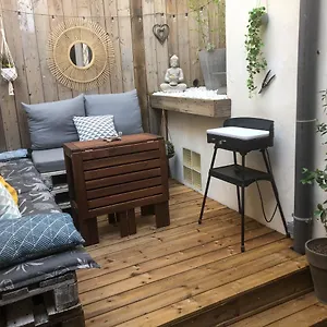 https://avignon-intramuros-avec-terrase-prive-au-calme.aixenprovencehotels.org